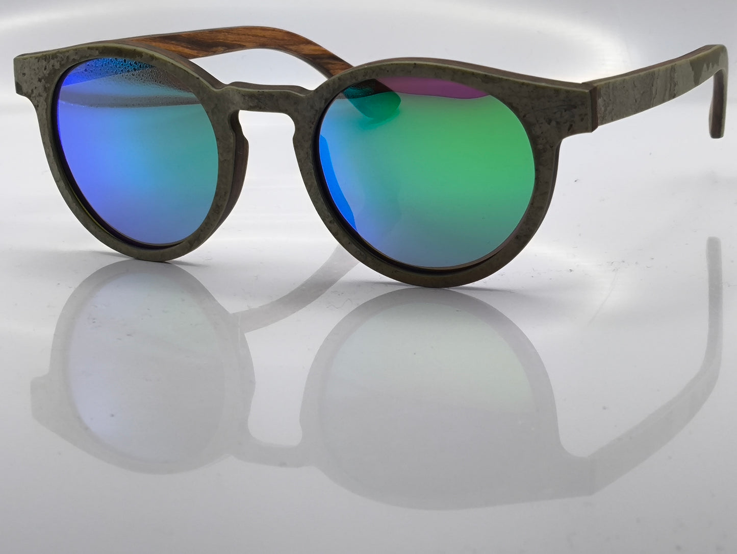 Madera y piedra: Mira-S46